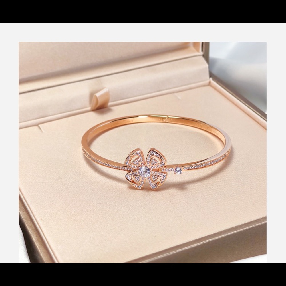 Flower bangle - Picture 4 of 6